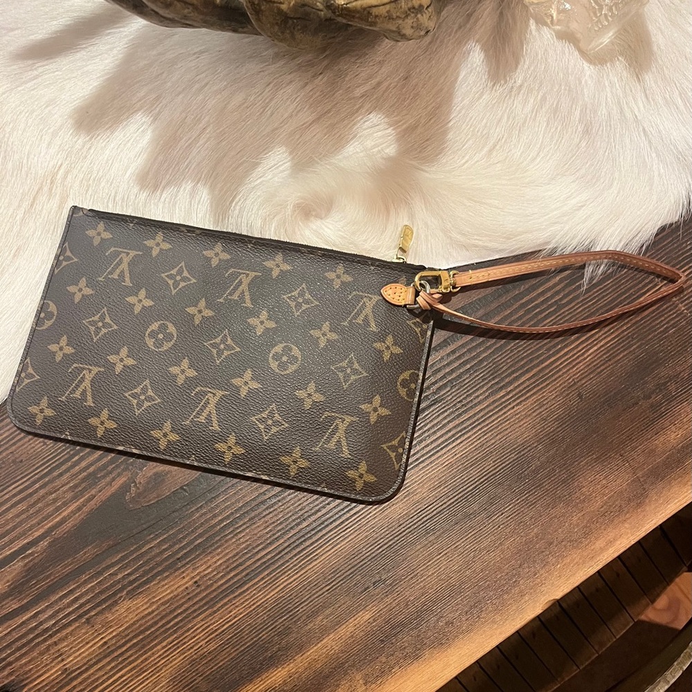 Authentic Louis Vuitton Pouch
